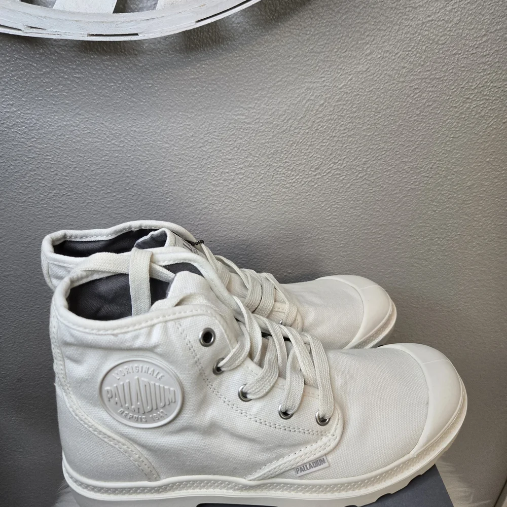 Palladium Womens Pampa White High-Top Sneakers Ret $140 - Picture 5 of 11